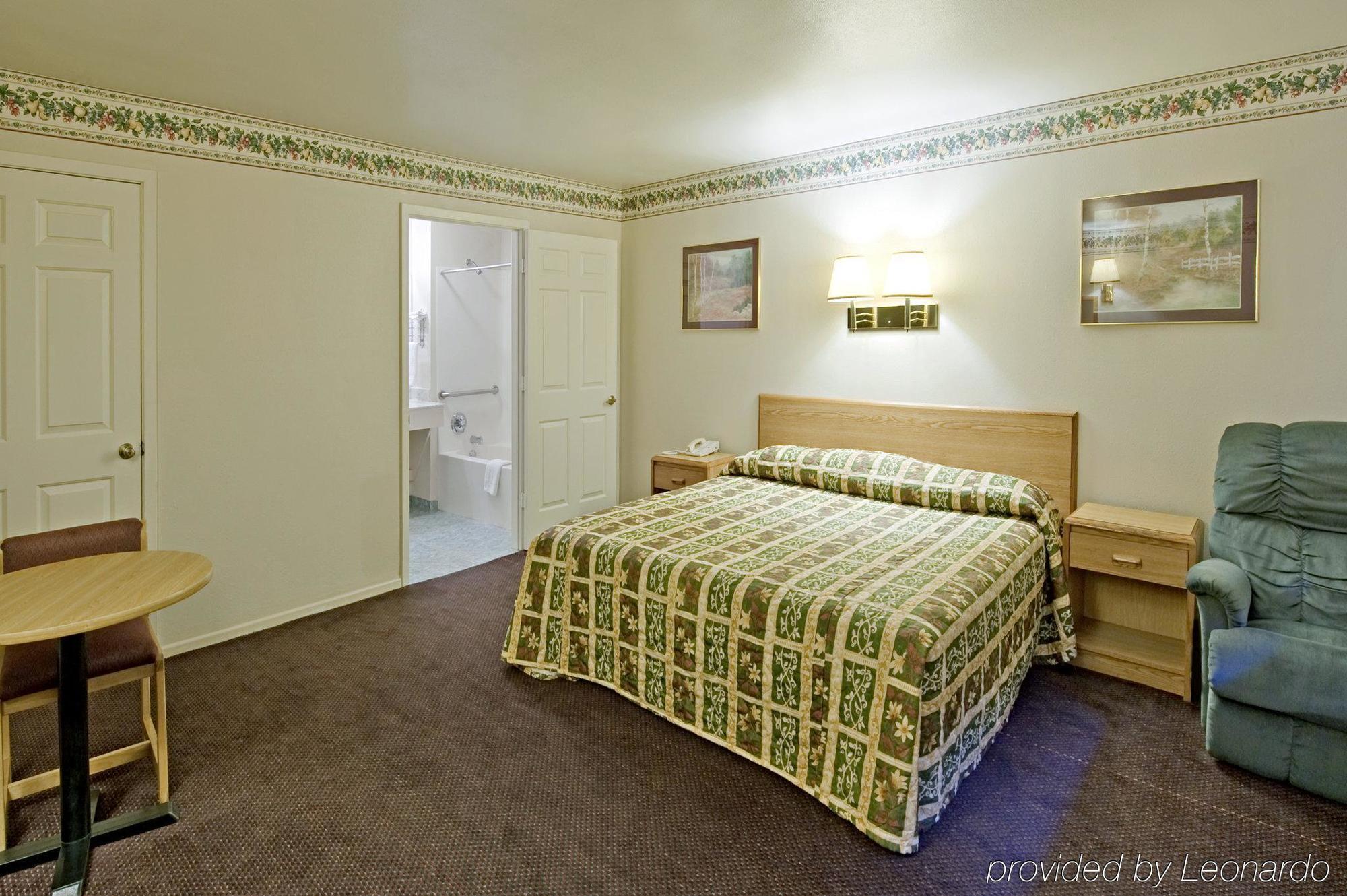 Americas Best Value Inn Mckinney Habitación foto